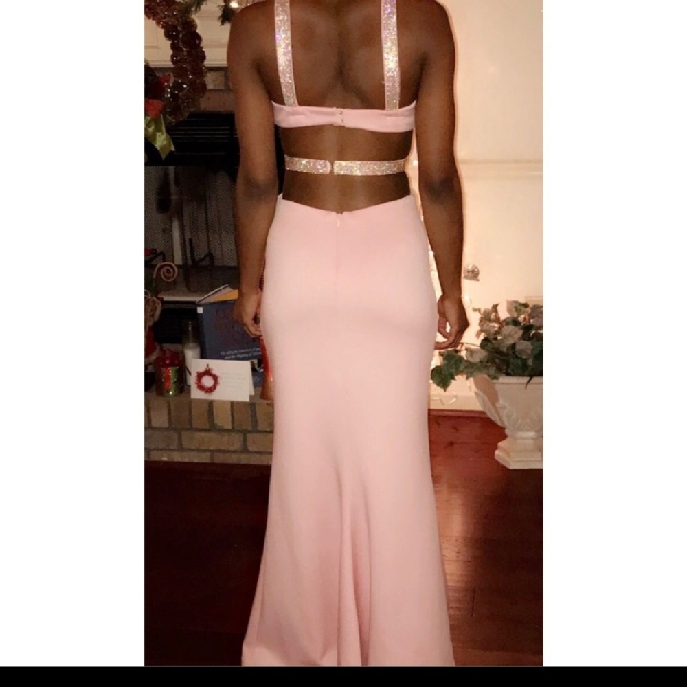 Gorgeous Blush Pink Gown - Picture 3 of 4